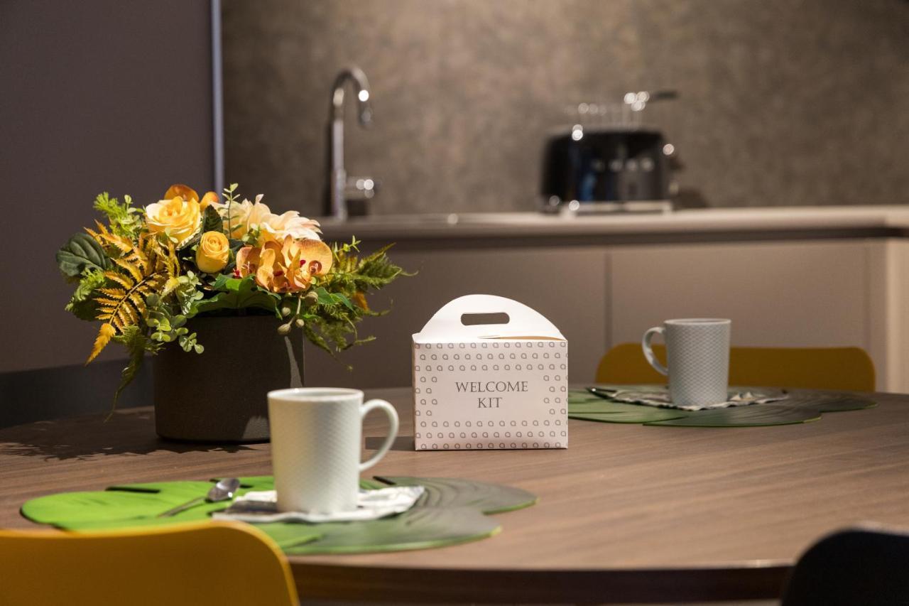 Boutique Apartments By Annalisa Torbole Sul Garda Bagian luar foto