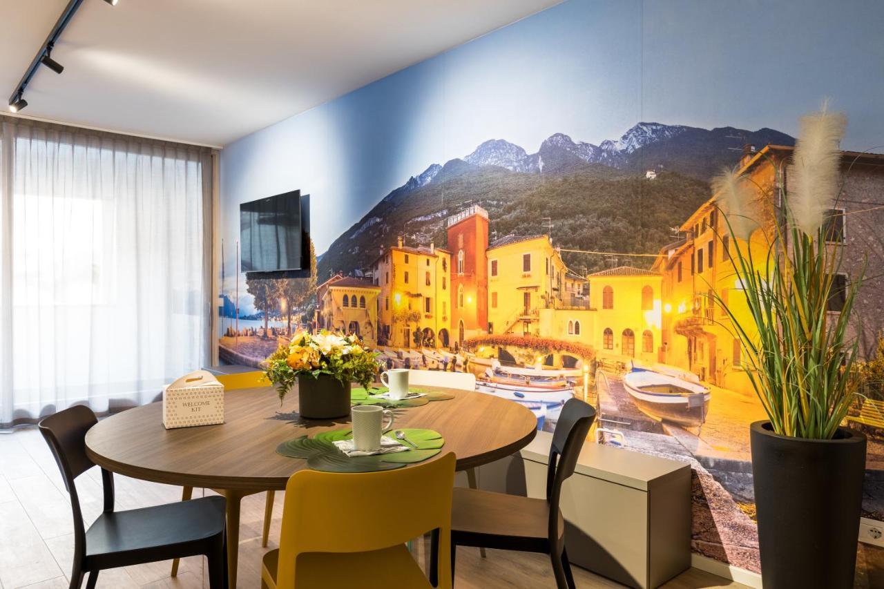 Boutique Apartments By Annalisa Torbole Sul Garda Bagian luar foto