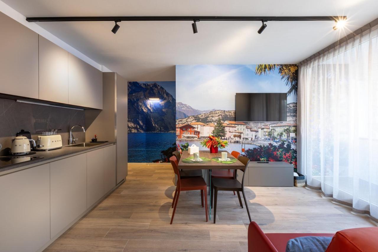 Boutique Apartments By Annalisa Torbole Sul Garda Bagian luar foto