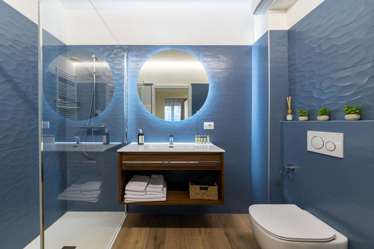 Boutique Apartments By Annalisa Torbole Sul Garda Bagian luar foto