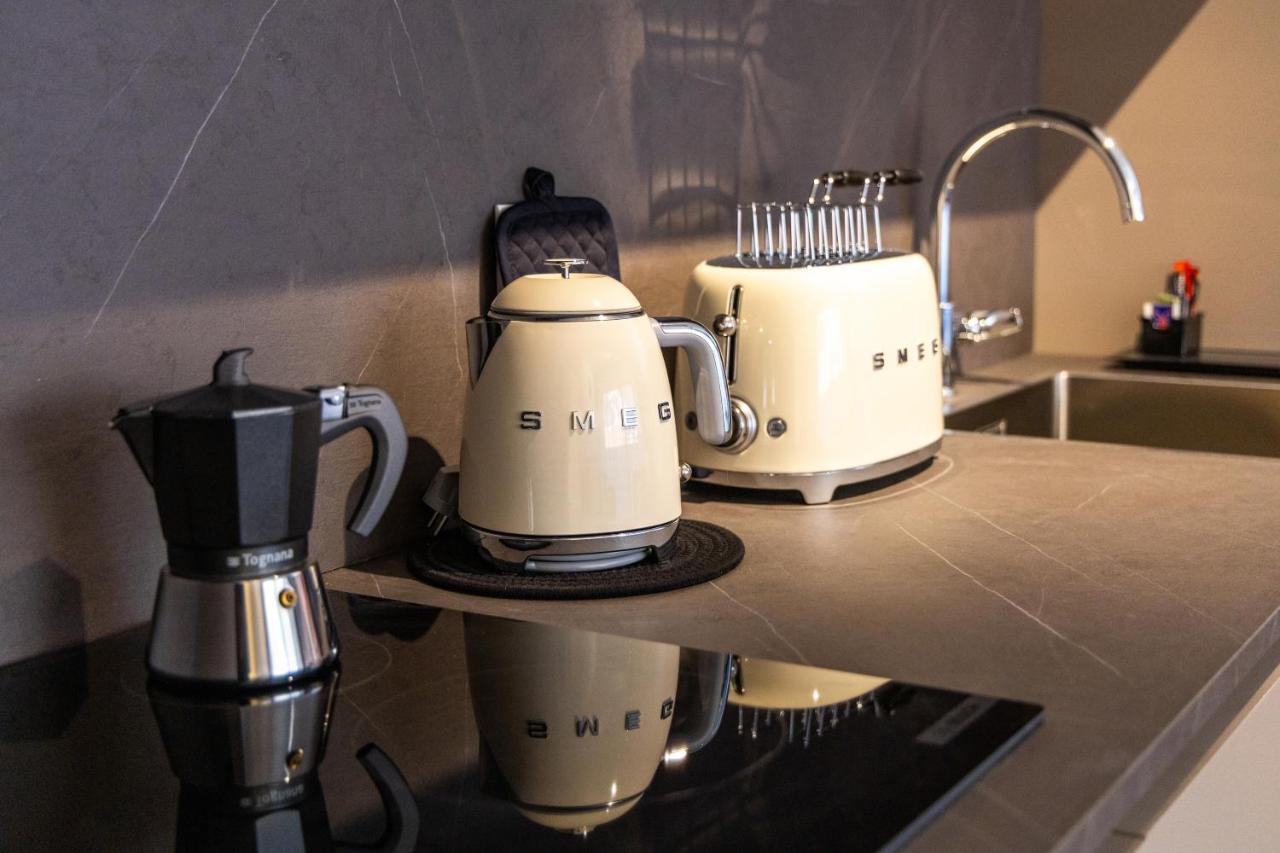 Boutique Apartments By Annalisa Torbole Sul Garda Bagian luar foto