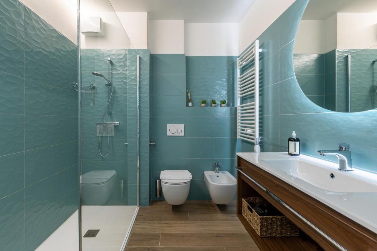 Boutique Apartments By Annalisa Torbole Sul Garda Bagian luar foto