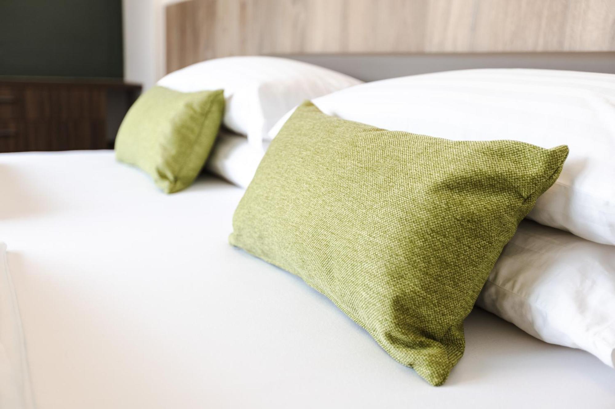 Boutique Apartments By Annalisa Torbole Sul Garda Bagian luar foto